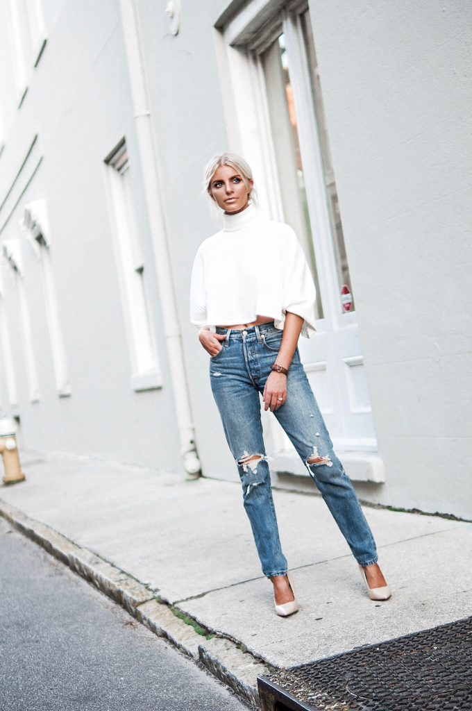  hello fall forever 21 turtleneck white crop top 501 levis mom jeans nude pumps fall street style // charleston fashion blogger dannon k collard like the yogurt
